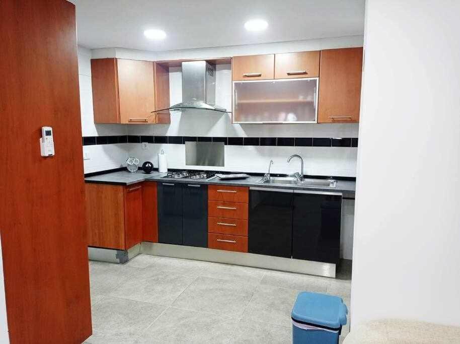 Apartamentos Full Equipped เอลเช ภายนอก รูปภาพ