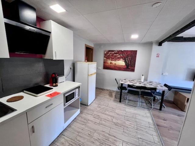 Apartamentos Full Equipped เอลเช ภายนอก รูปภาพ